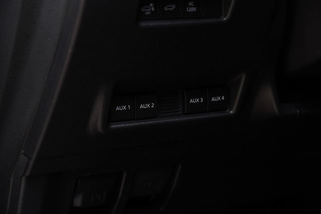 Used 2025 Lexus GX 550 AWD/4WD image 57