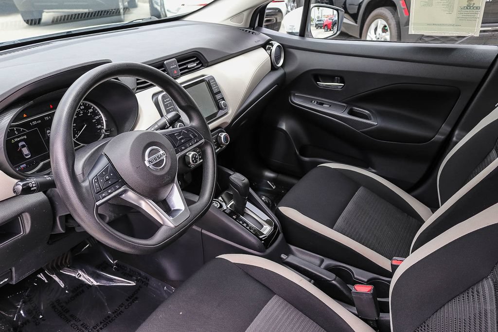 Used 2022 Nissan Versa SV FWD image 20