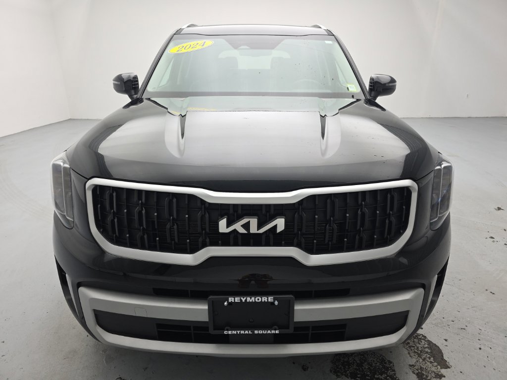 Used 2024 Kia Telluride EX w/ EX Captain's Chair Package AWD/4WD image 4