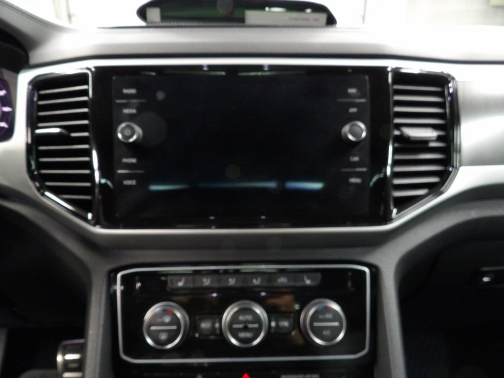 Used 2023 Volkswagen Atlas SEL R-Line AWD/4WD image 50