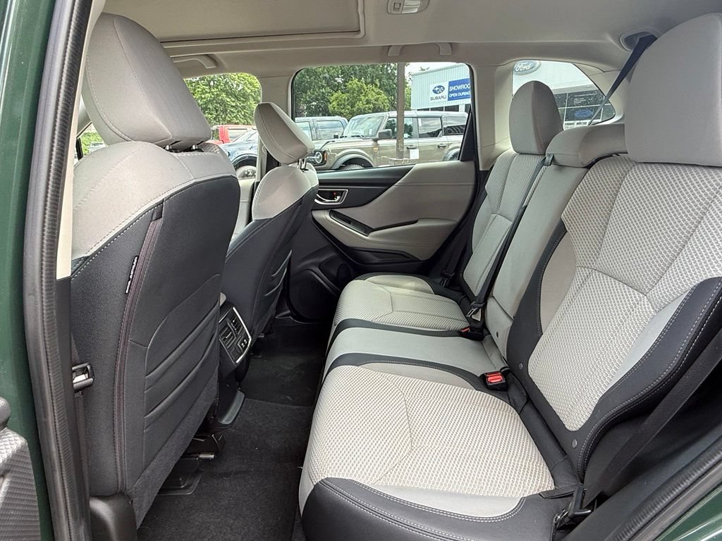Used 2023 Subaru Forester Premium AWD/4WD image 26