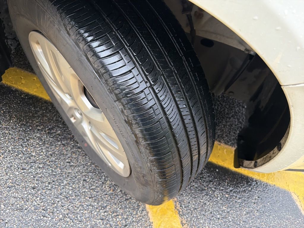 Used 2016 Dodge Journey SE w/ Flexible Seating Group image 11