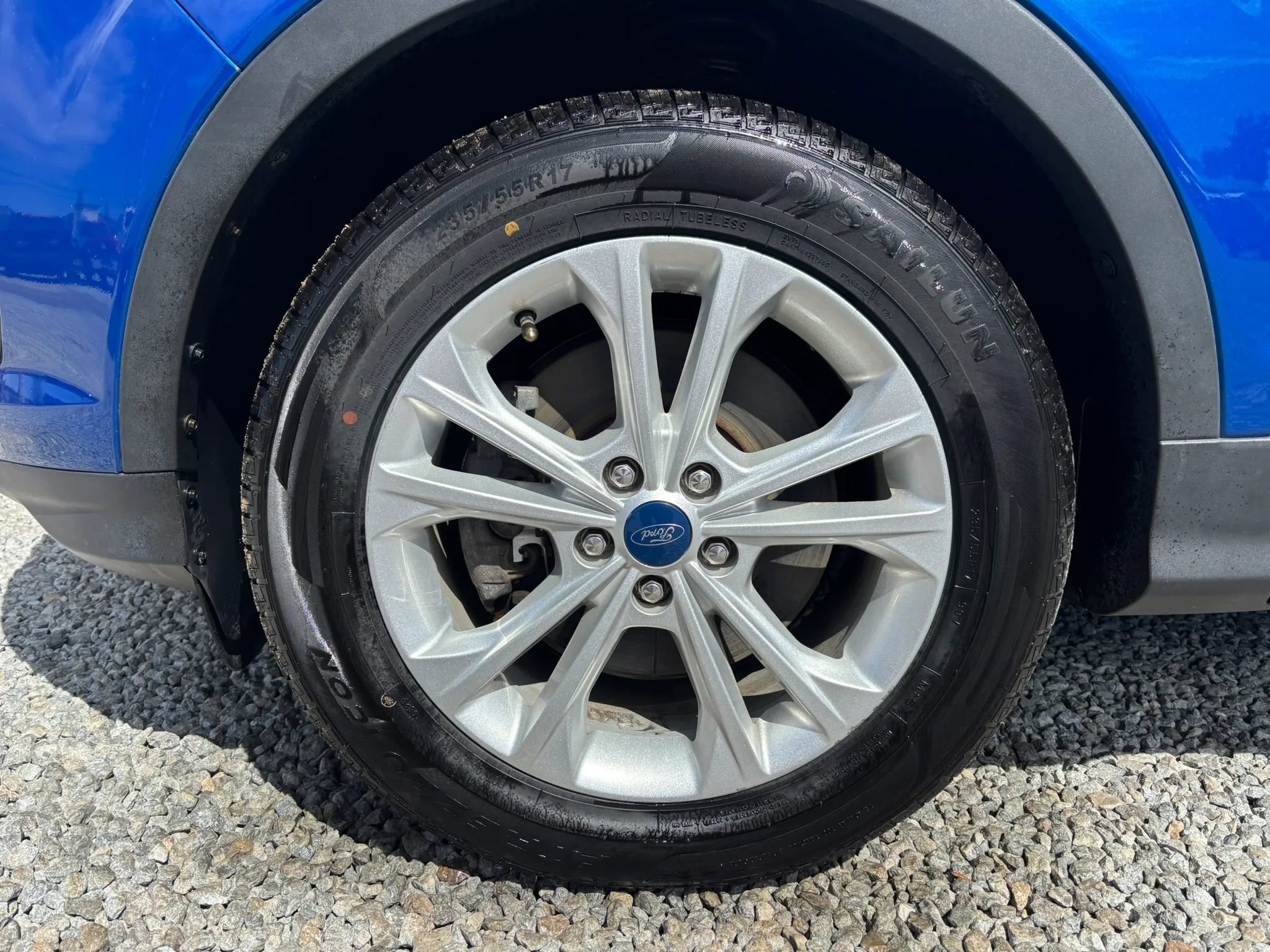 Used 2019 Ford Escape SE image 12