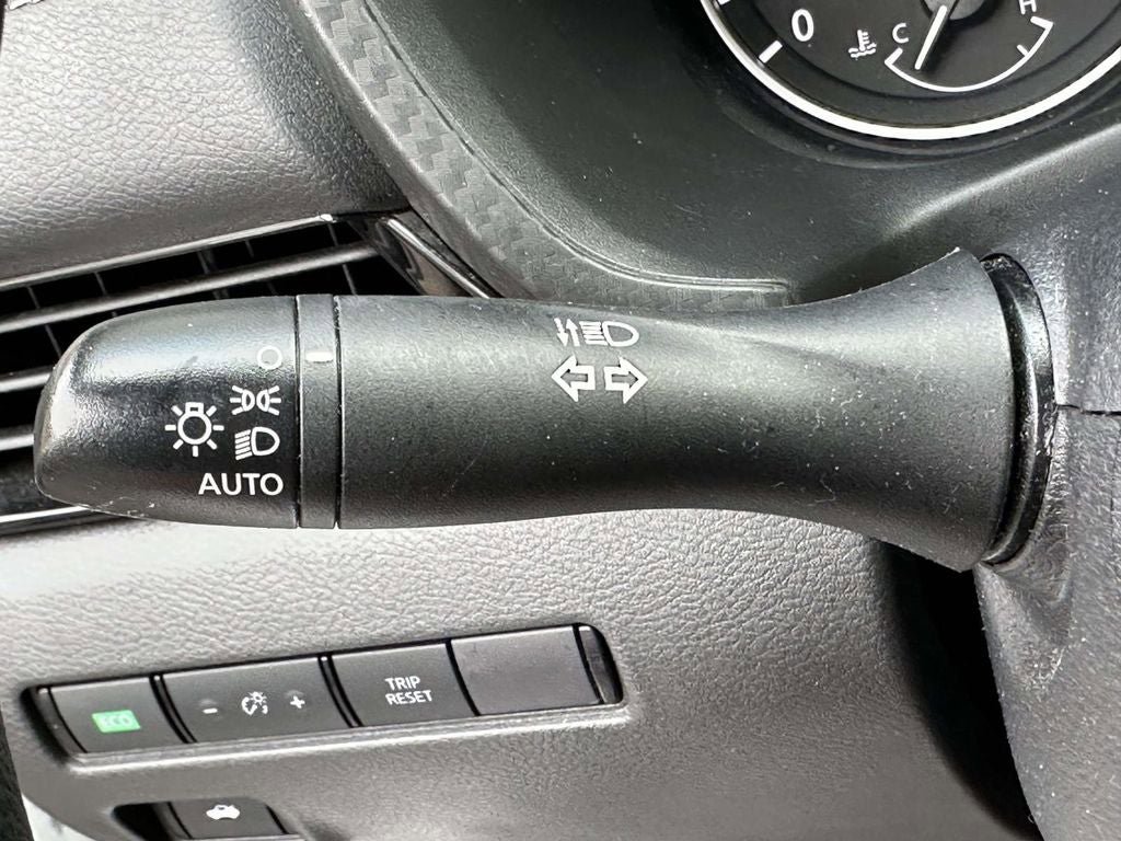 Used 2024 Nissan Sentra SV FWD image 28