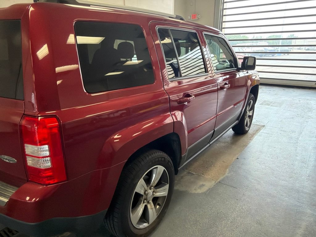 Used 2016 Jeep Patriot High Altitude AWD/4WD image 11