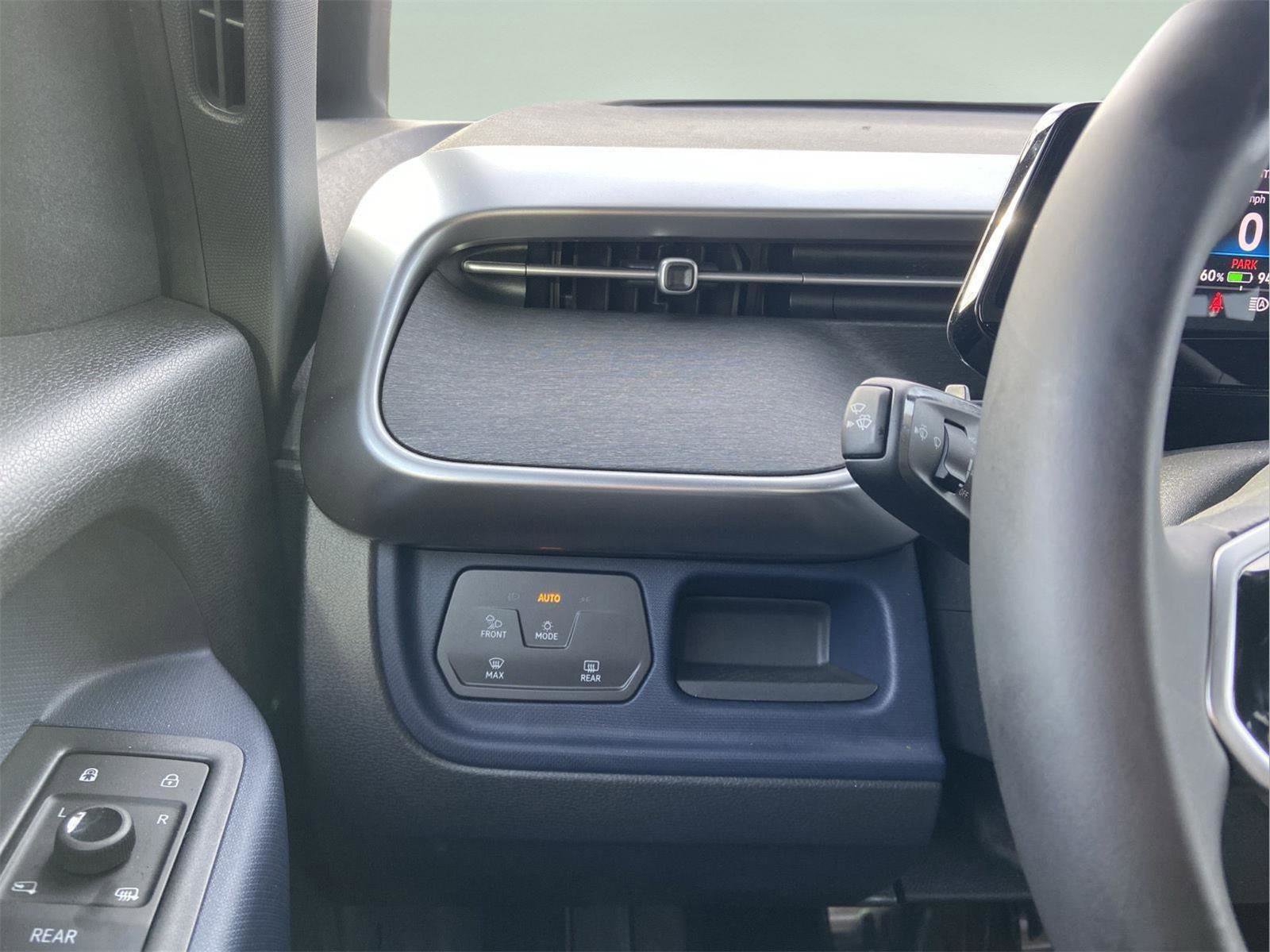 New 2025 Volkswagen ID. Buzz Pro S image 9