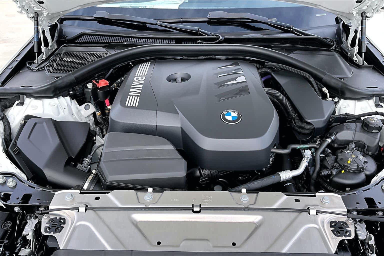 Used 2026 BMW 330i Sedan w/ Convenience Package RWD image 16