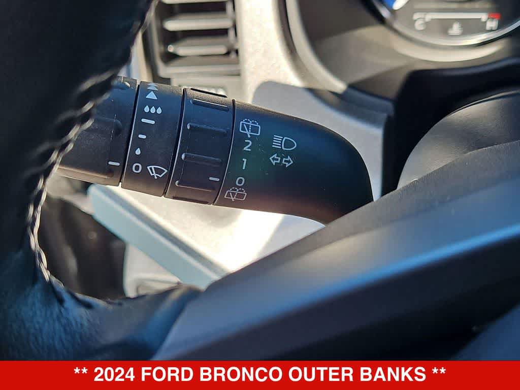 Used 2024 Ford Bronco Outer Banks AWD/4WD image 25