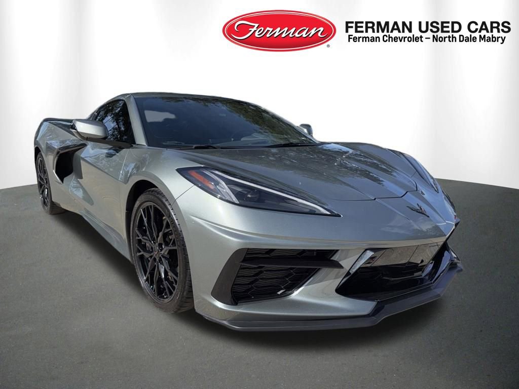 Used 2022 Chevrolet Corvette Stingray Preferred Cpe w/ Z51 Performance Package RWD image 1