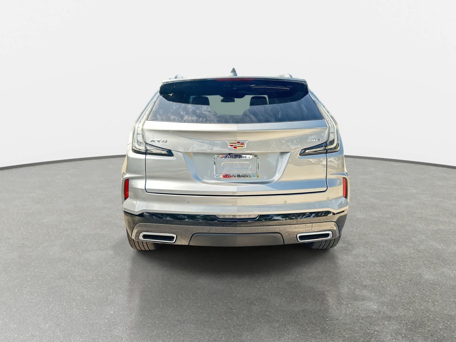 Used 2024 Cadillac XT4 Sport FWD image 7