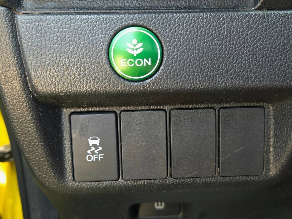 Used 2015 Honda Fit LX image 23
