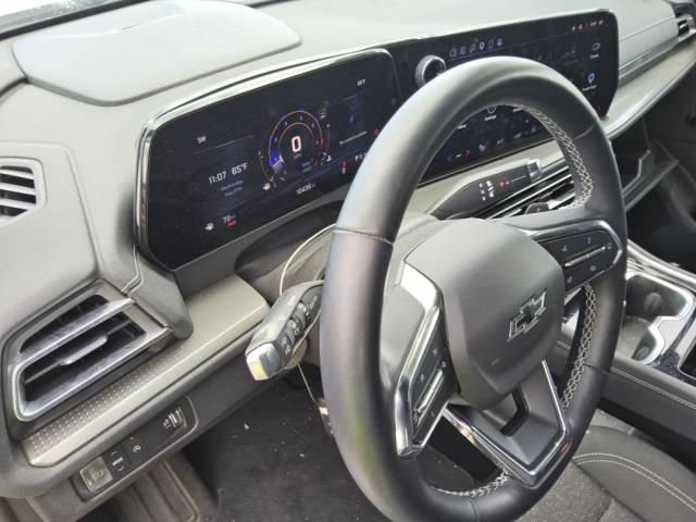 Used 2024 Chevrolet Traverse LT w/ Midnight/Sport Edition FWD image 7