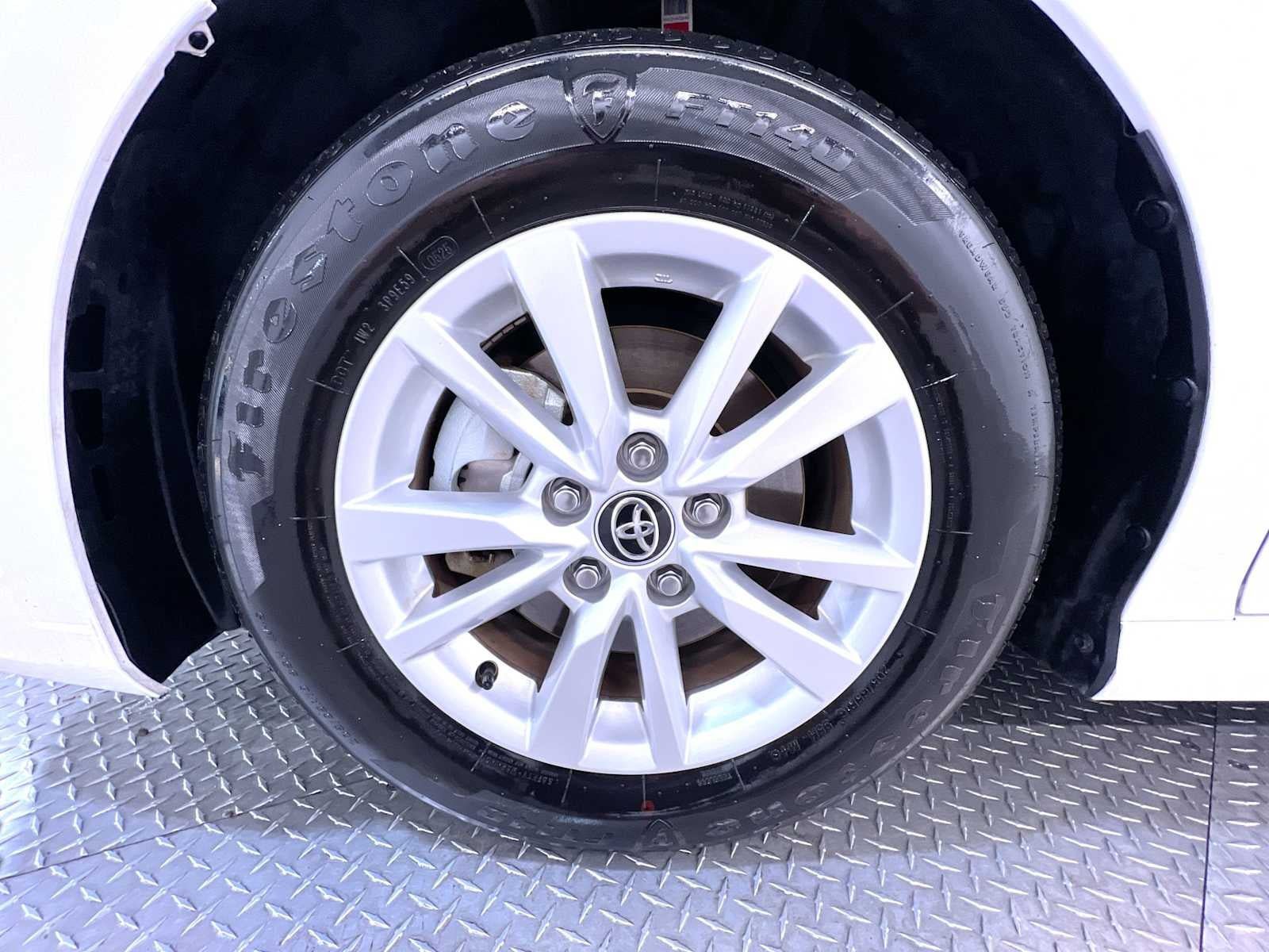 Used 2025 Toyota Camry LE FWD image 10
