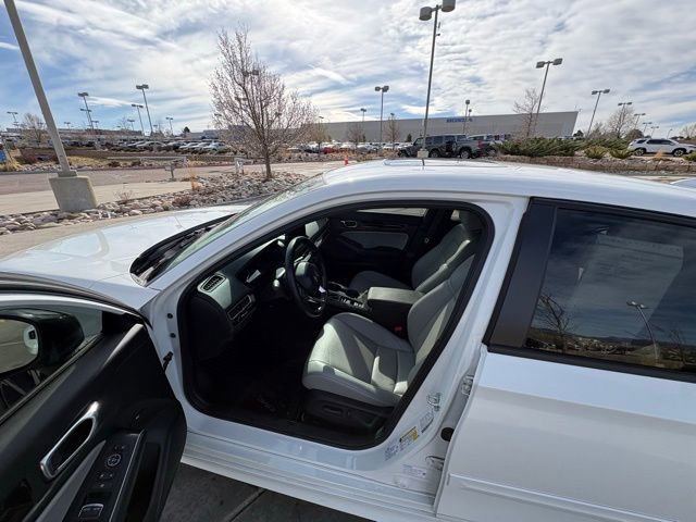 Used 2025 Honda Civic Sport image 12