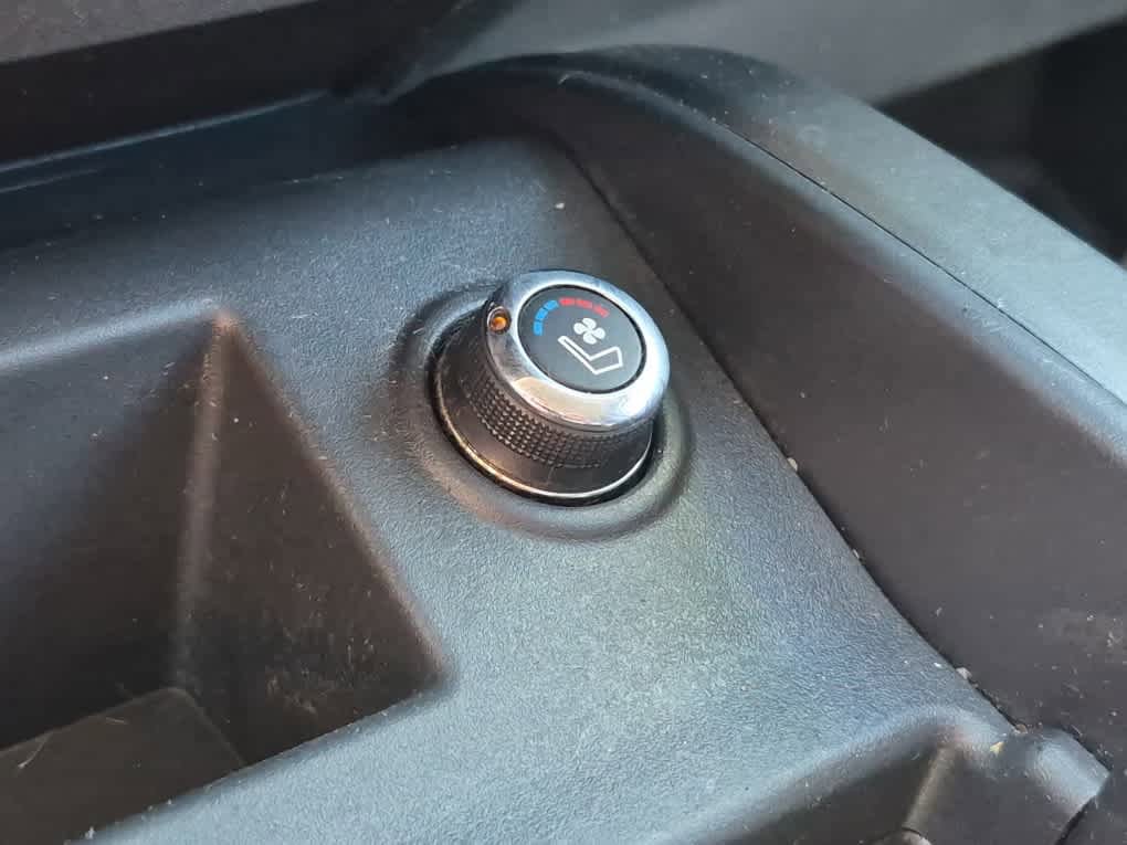 Used 2017 Nissan Titan Platinum Reserve AWD/4WD image 16