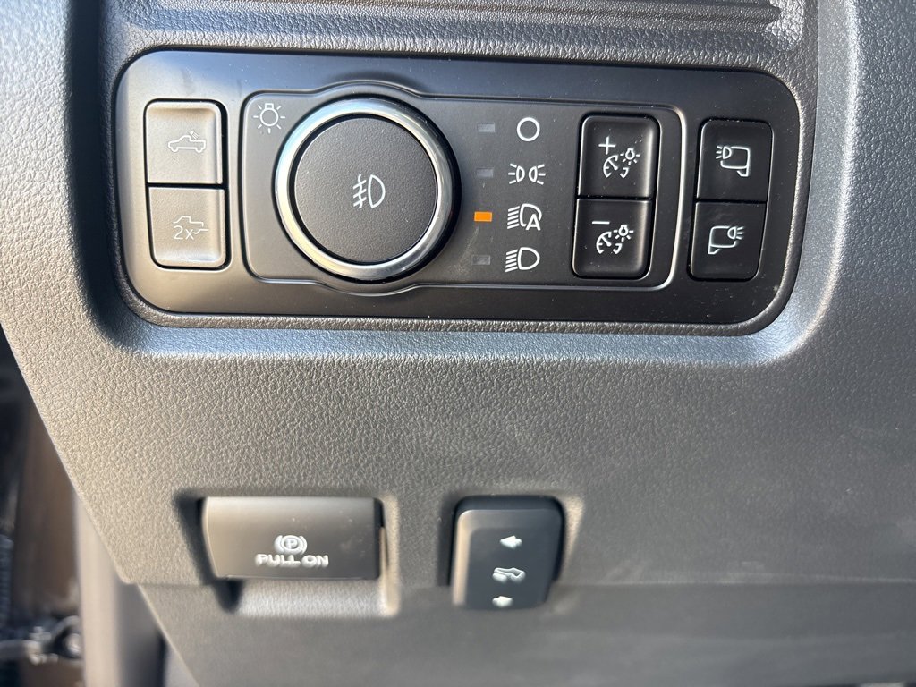 New 2025 Ford F250 Lariat w/ Chrome Package image 22
