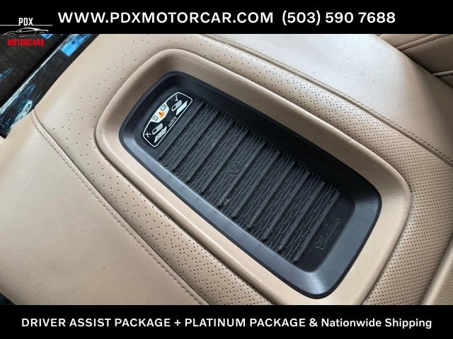 Used 2019 Cadillac Escalade ESV Platinum AWD/4WD image 26