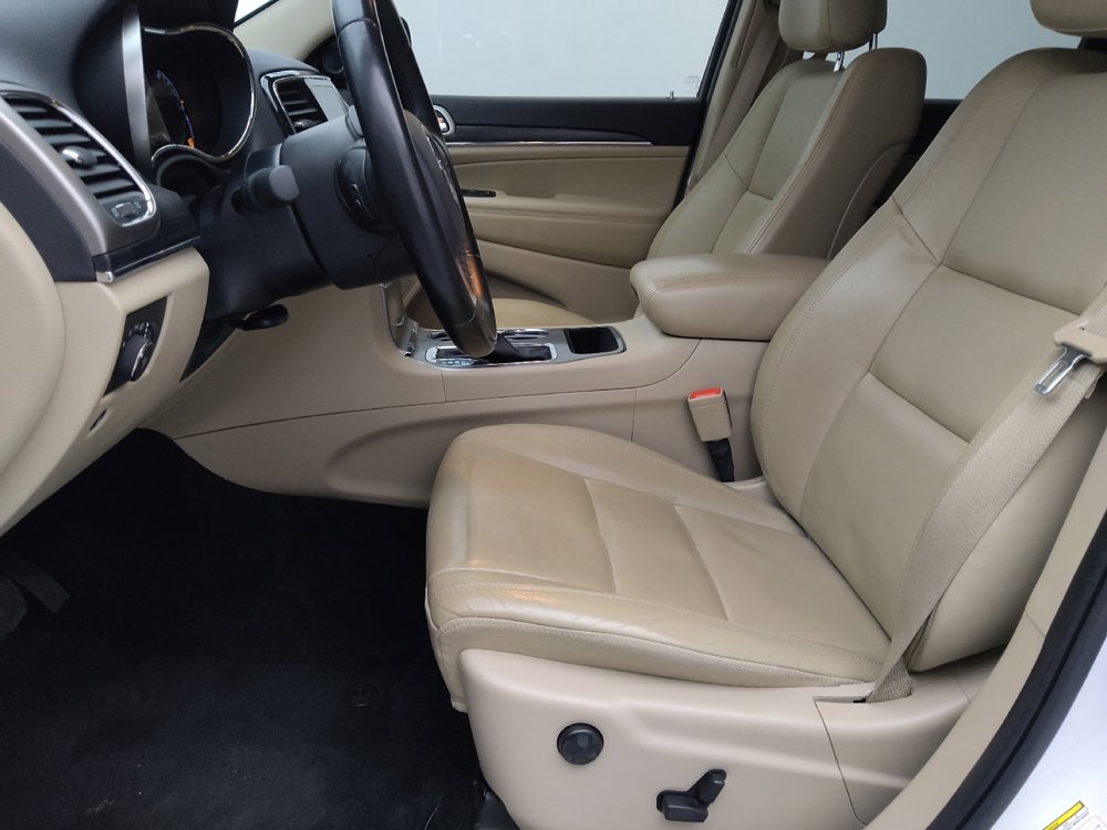 Used 2022 Jeep Grand Cherokee Limited w/ Tech Group image 17