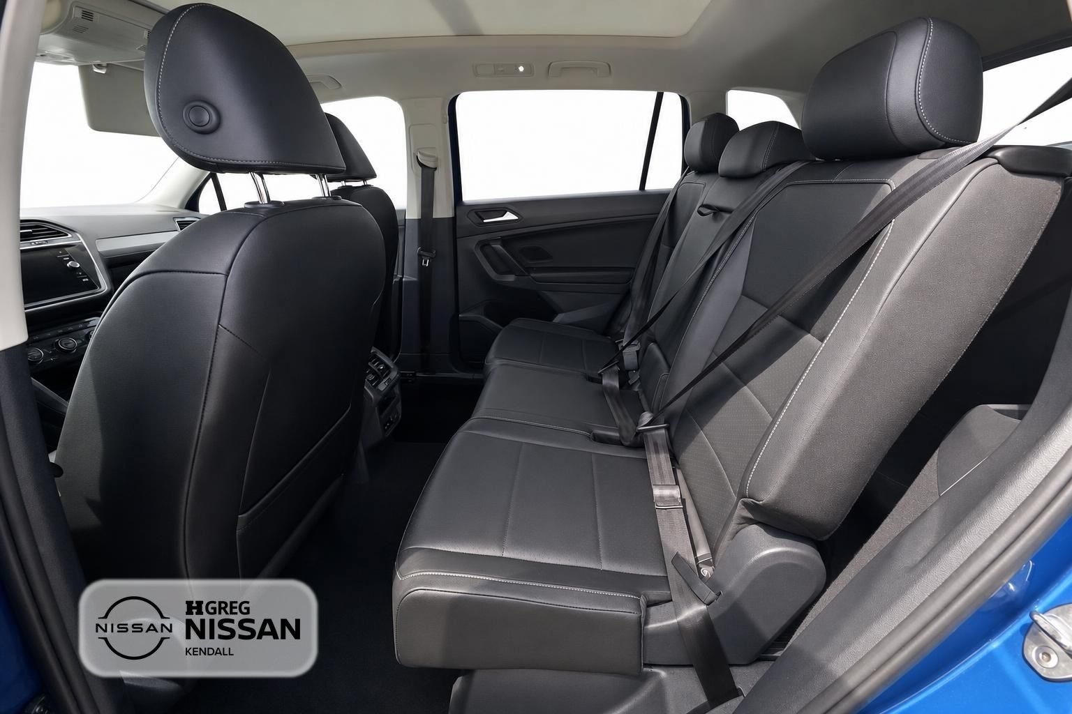Used 2019 Volkswagen Tiguan SE w/ Panoramic Sunroof Package AWD/4WD image 12
