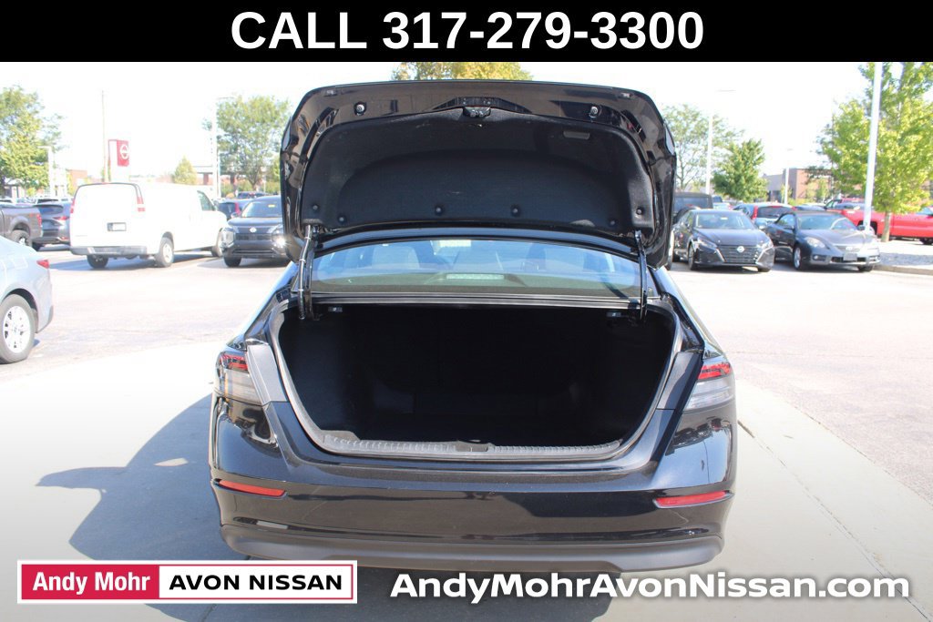 Used 2023 Honda Accord EX image 9