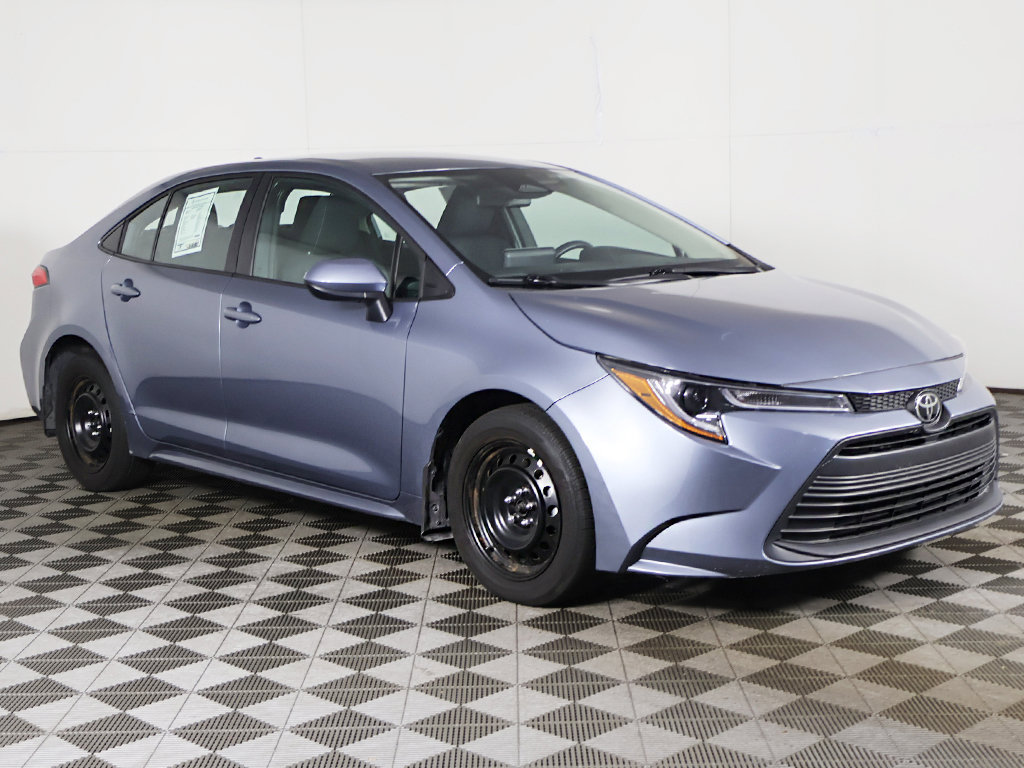 Used 2025 Toyota Corolla LE FWD image 44