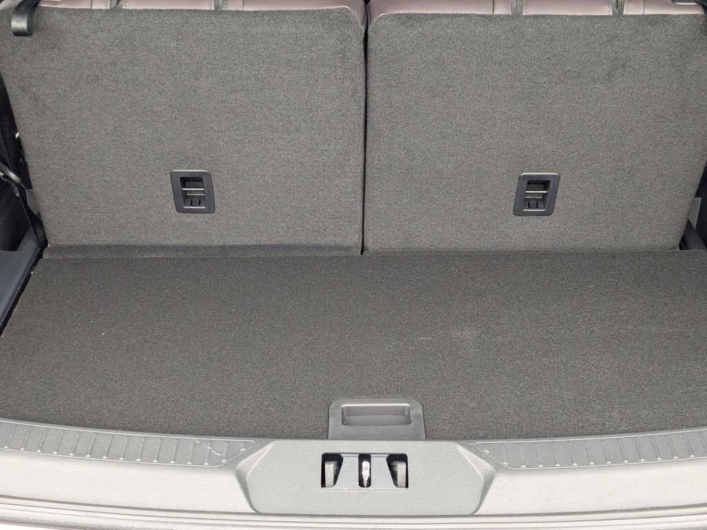 New 2026 Ford Explorer Platinum image 14