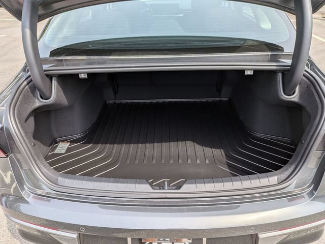 New 2026 Kia K5 LXS FWD image 21