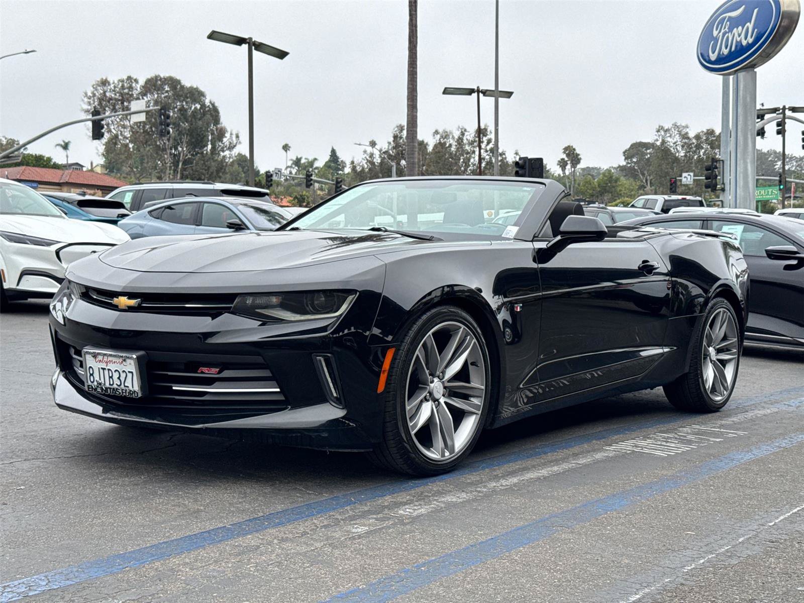 Used 2018 Chevrolet Camaro LT w/ RS Package RWD image 4