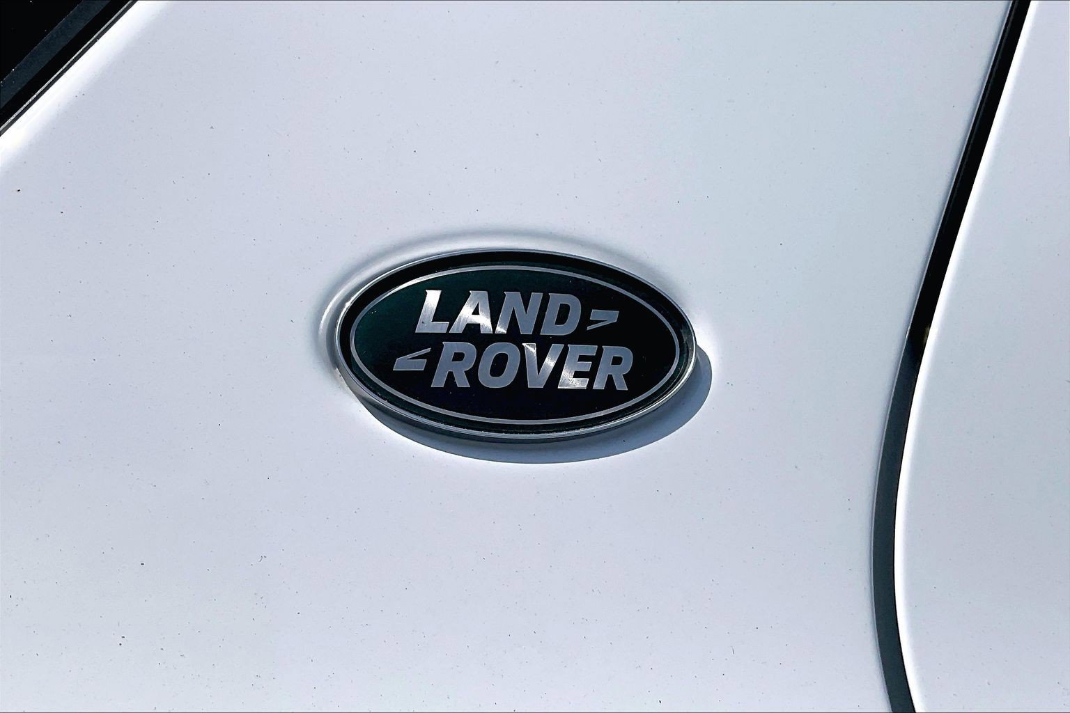 Certified 2025 Land Rover Discovery Sport S AWD/4WD image 9