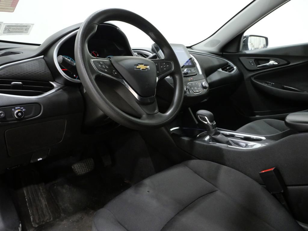 Used 2023 Chevrolet Malibu LT image 11