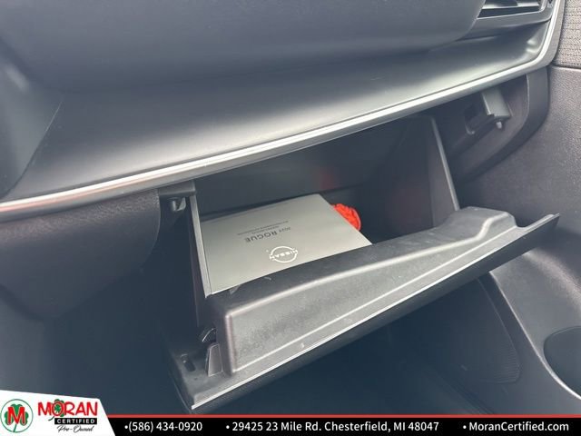 Used 2023 Nissan Rogue S image 18