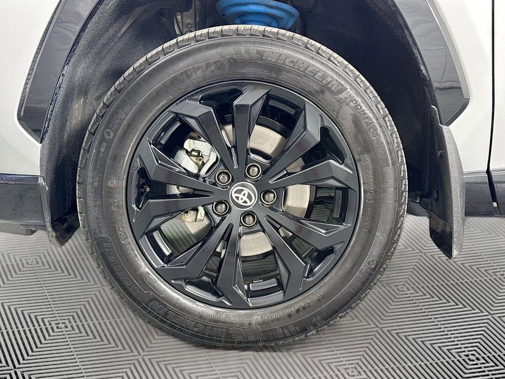 Used 2024 Toyota RAV4 XSE image 34