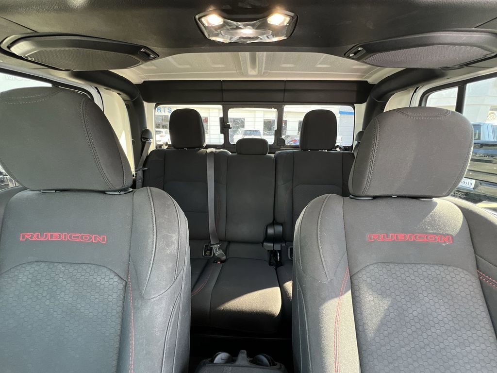Used 2023 Jeep Gladiator Rubicon w/ Cold Weather Group image 17