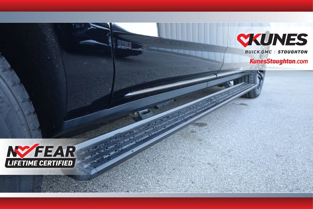 Used 2024 Cadillac Escalade ESV Sport Platinum w/ LPO, ONYX Package image 23