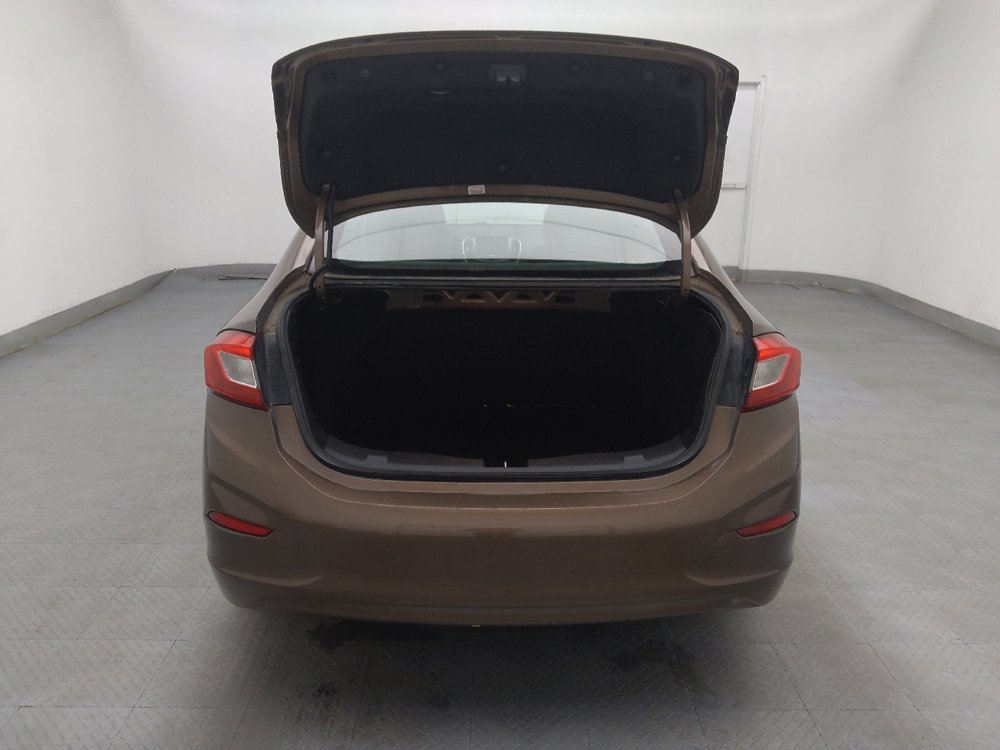 Used 2019 Chevrolet Cruze LT image 29