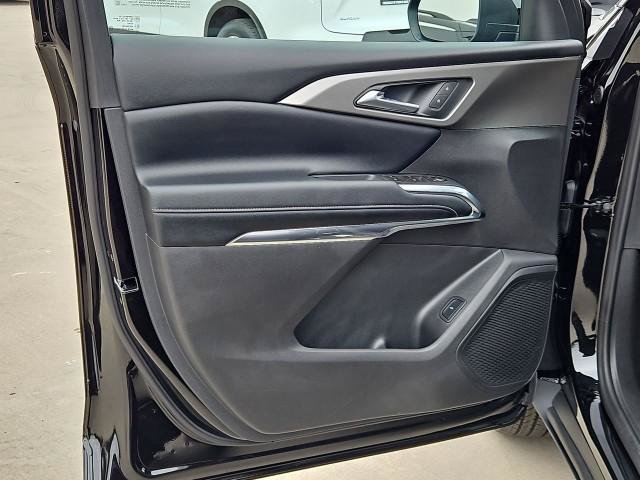 New 2026 Chevrolet Traverse LT w/ LPO, Cargo Package FWD image 22