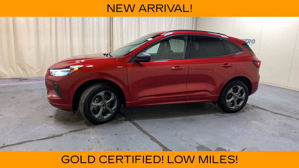 Used 2024 Ford Escape ST-Line w/ Tech Pack #1 AWD/4WD image 6
