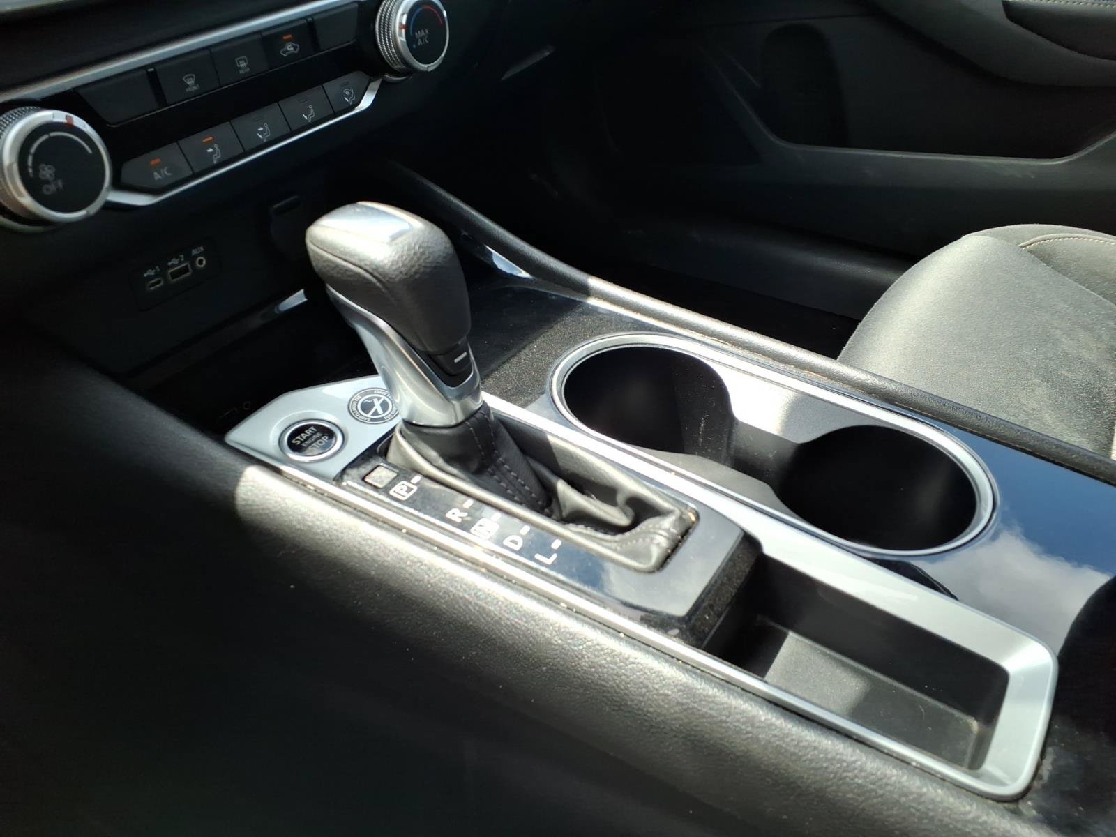 Used 2024 Nissan Altima 2.5 SV FWD image 15