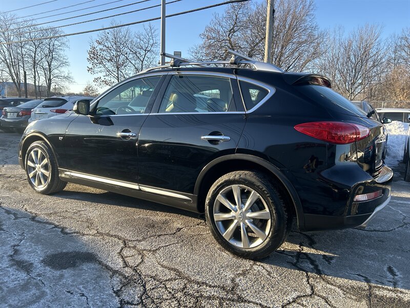 Used 2017 INFINITI QX50 w/ Premium Plus Package image 6