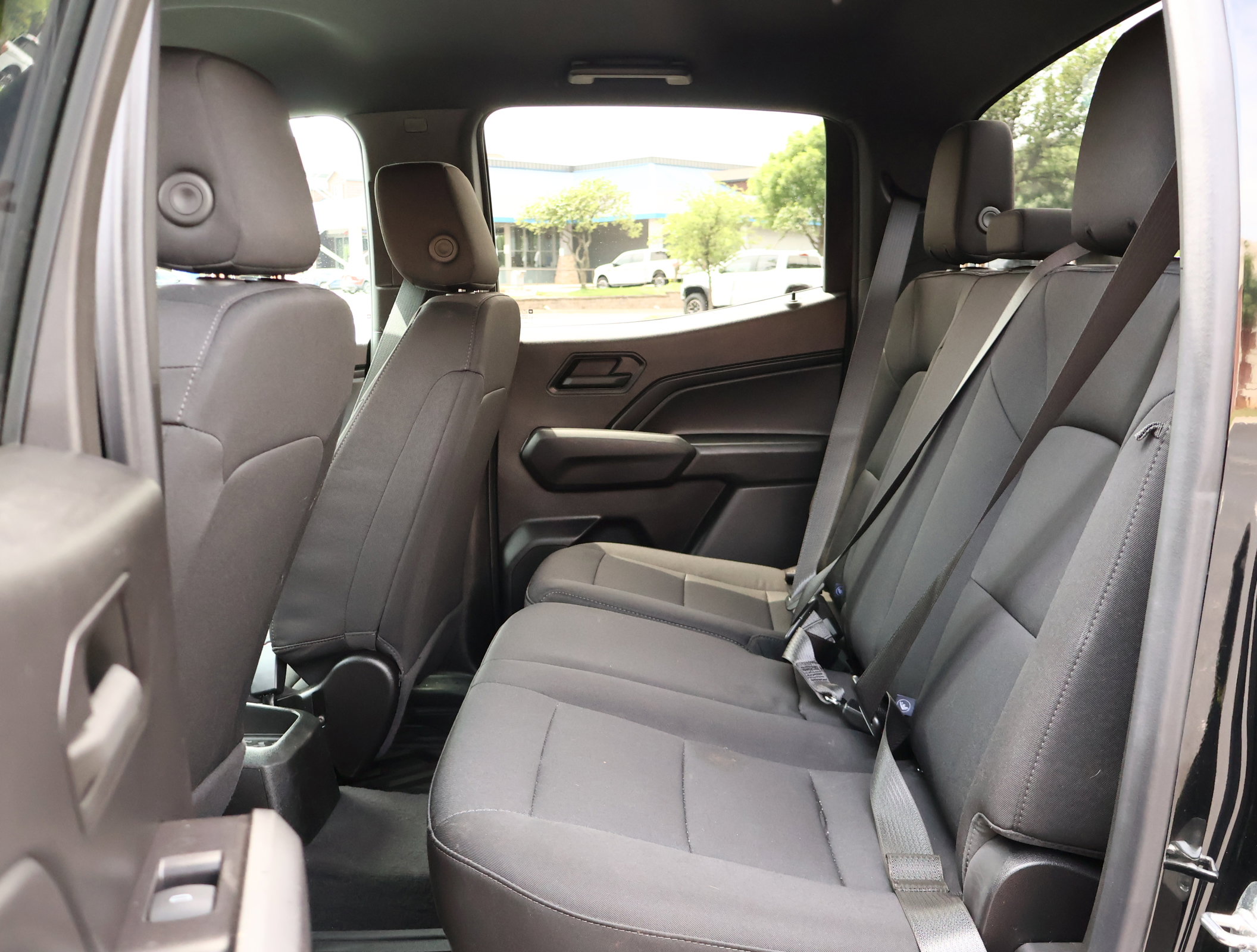 Used 2024 Chevrolet Colorado W/T RWD image 16