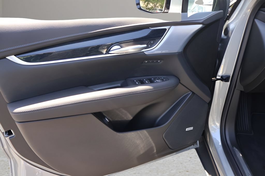 New 2026 Cadillac XT5 Premium Luxury FWD image 11