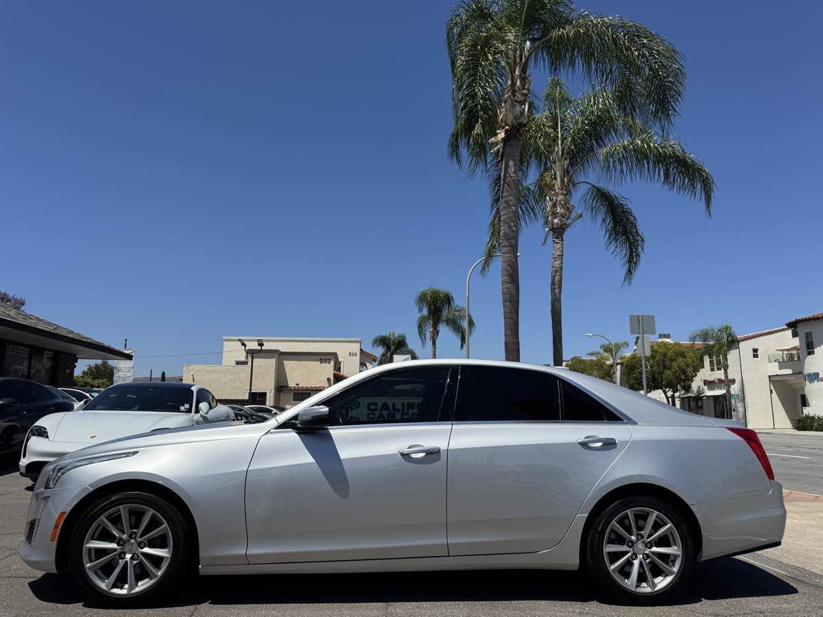 Used 2019 Cadillac CTS Luxury RWD image 2