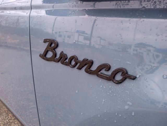 Used 2023 Ford Bronco Everglades AWD/4WD image 9