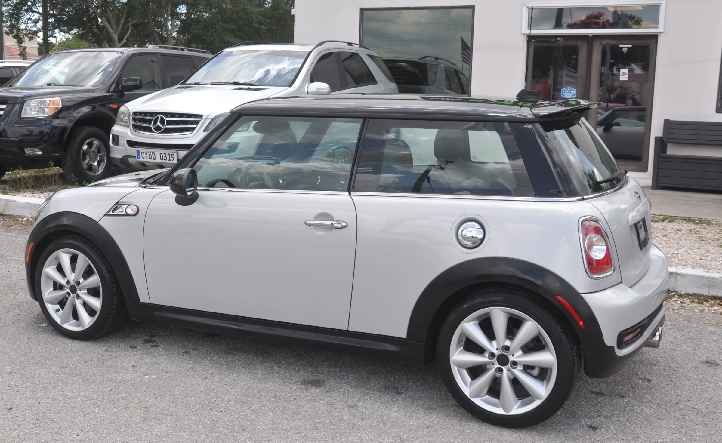 Used 2013 MINI Cooper S FWD image 7