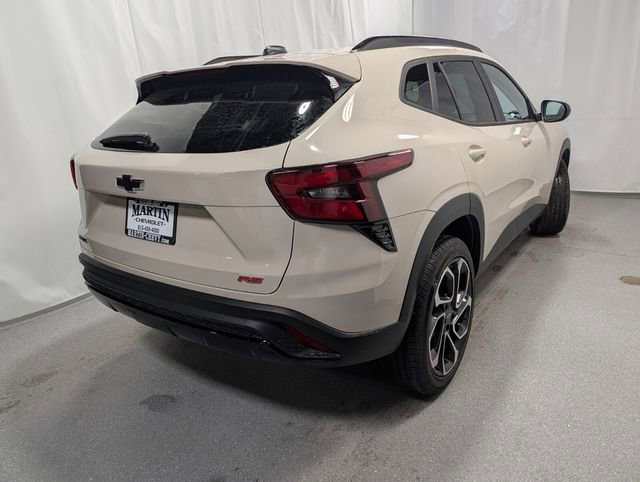 New 2026 Chevrolet Trax RS w/ Sunroof Package image 3