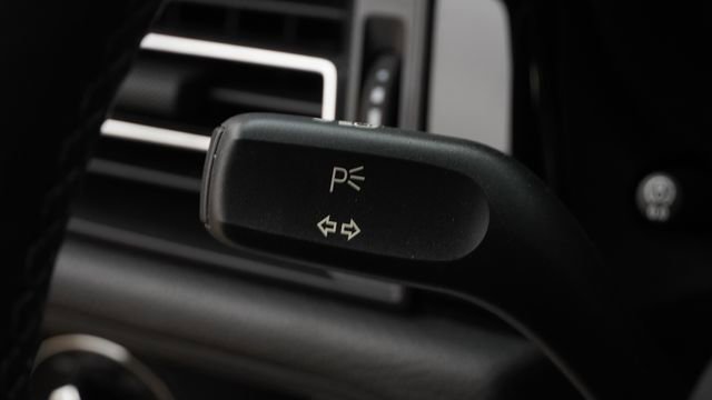 Used 2023 Porsche Macan image 30