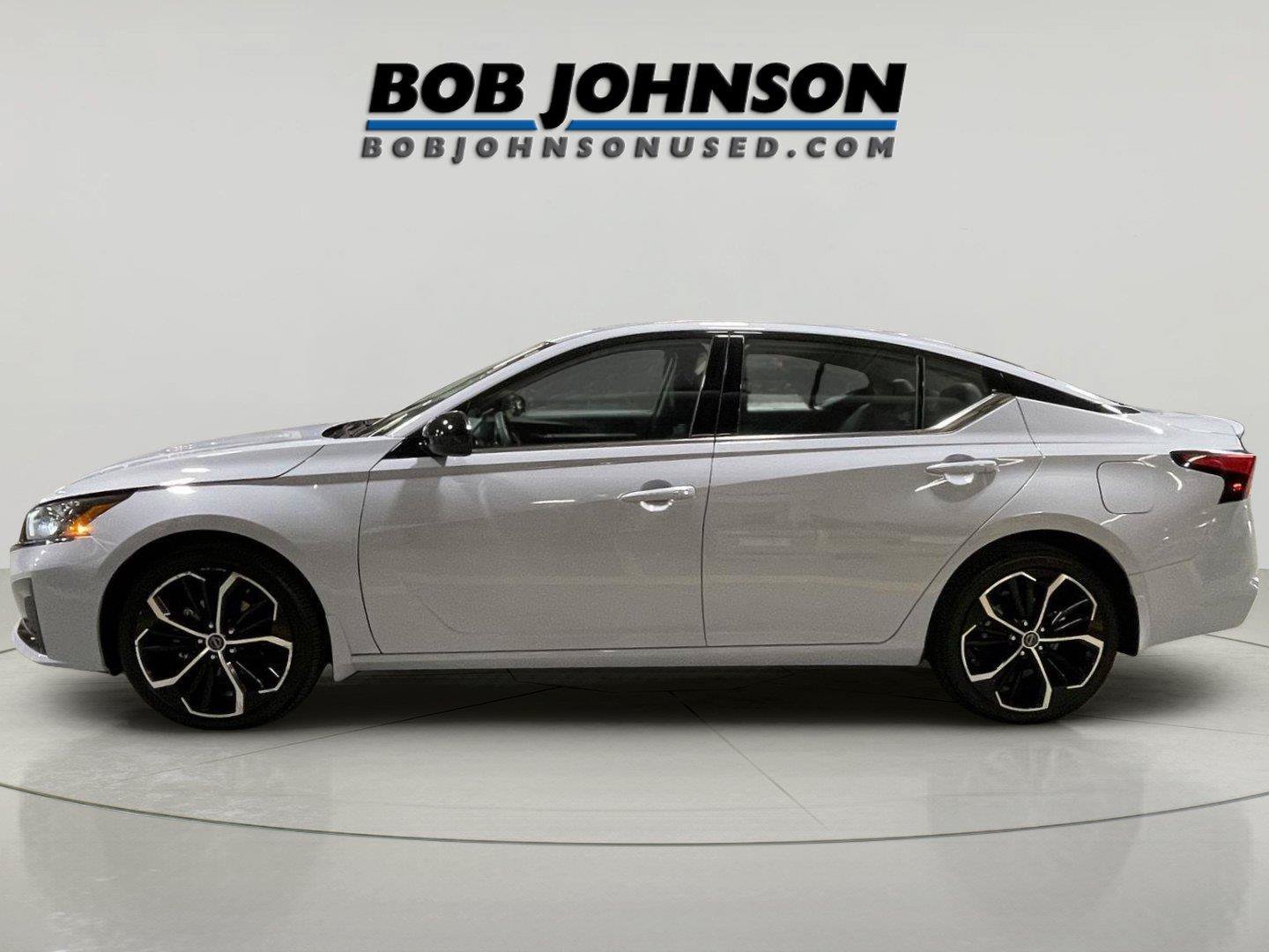 Used 2024 Nissan Altima 2.5 SR w/ SR Premium Package AWD/4WD image 4