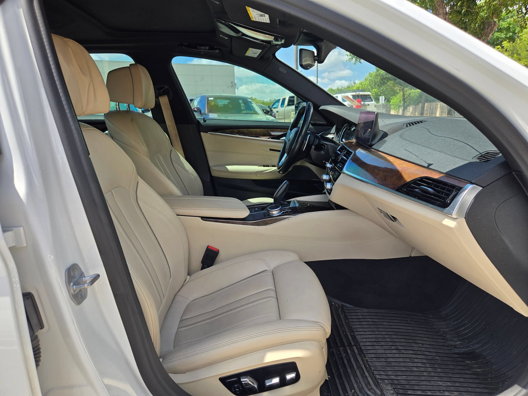 Used 2019 BMW 540i w/ Convenience Package RWD image 27