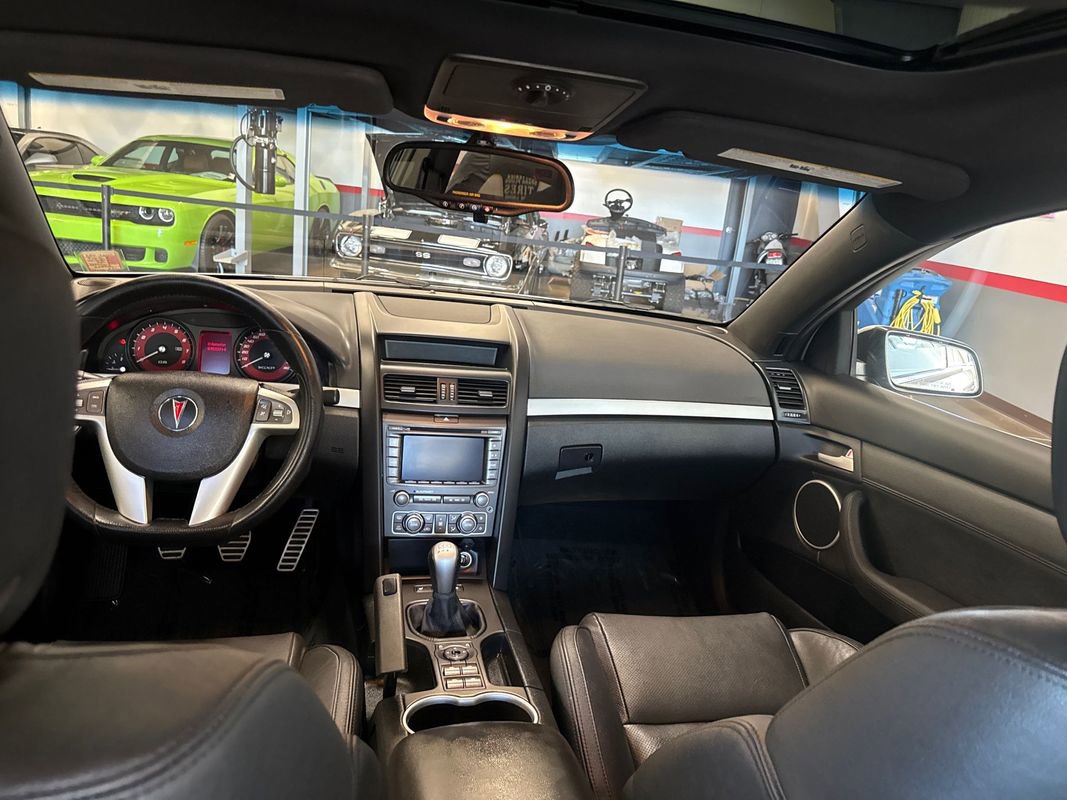 Used 2009 Pontiac G8 GXP image 15
