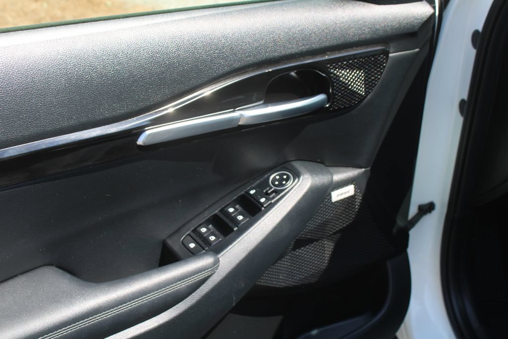 Certified 2023 Kia Seltos SX w/ SX Sunroof Package AWD/4WD image 18
